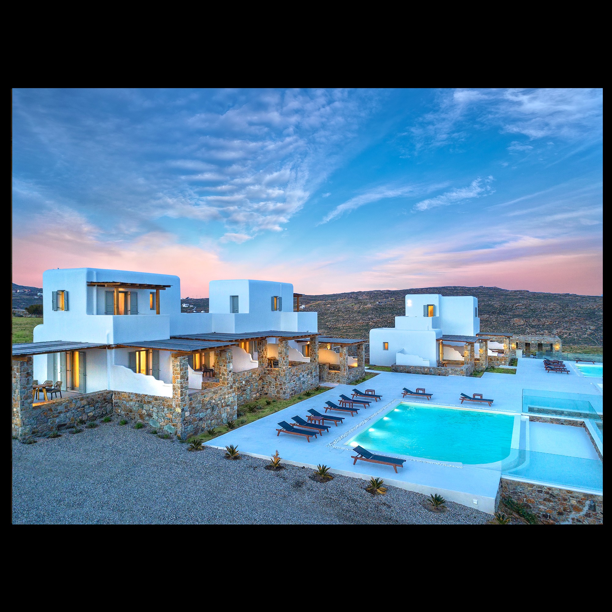 LEGENDARY SUITES MYKONO